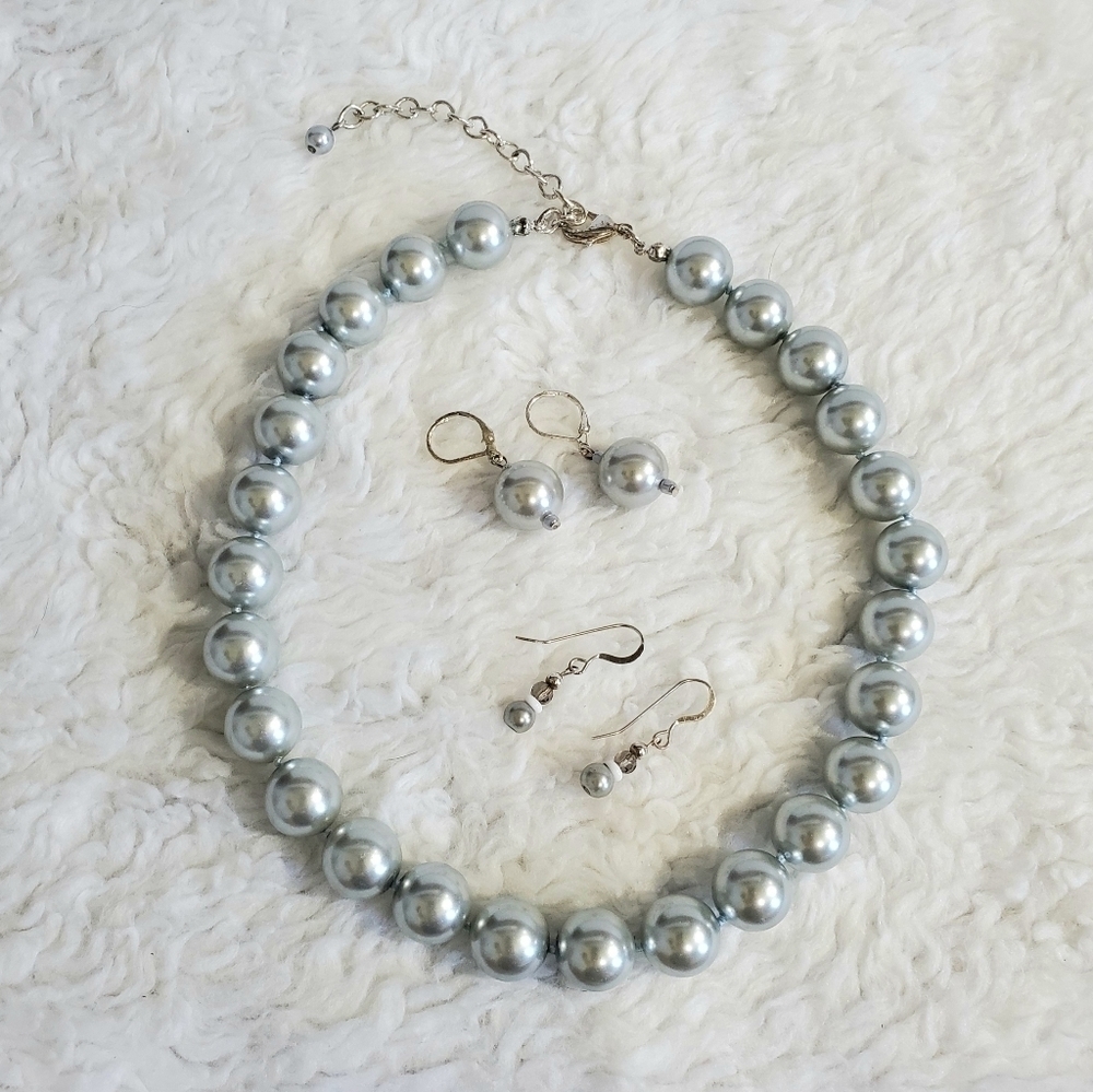 Pearl Necklace & 2 Piece Earrings Set